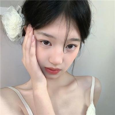 这个少侠有点冷